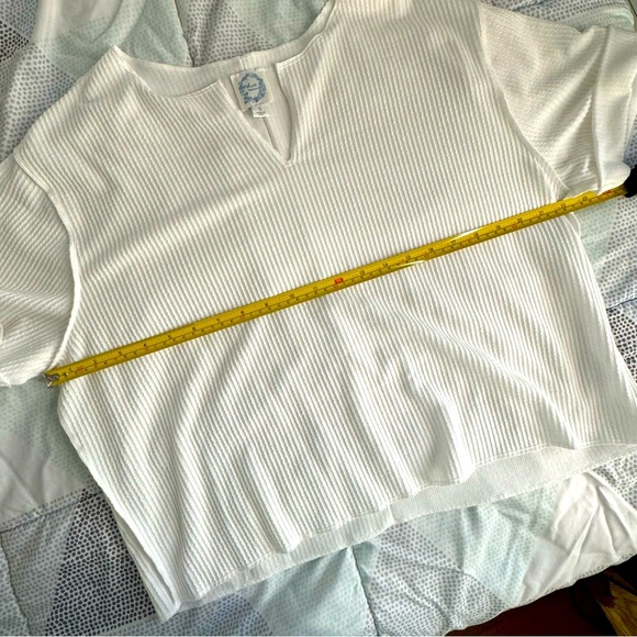 Francesca’s Ribbed Top - Picture 4 of 5